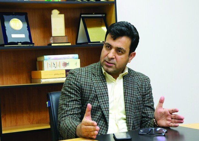 احمد اشتیاقی