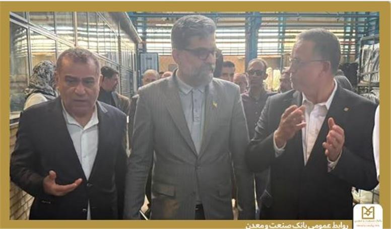 نقش‌آفرینی بانک صنعت و معدن در تقویت زنجیره تأمین خودرو؛ بررسی راهکارهای رفع موانع قطعه‌سازان قزوین و آذربایجان شرقی