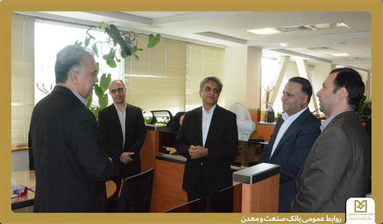 بازاریابی هدفمند و جذب منابع، از اولویت‌های اصلی بانک صنعت و معدن است