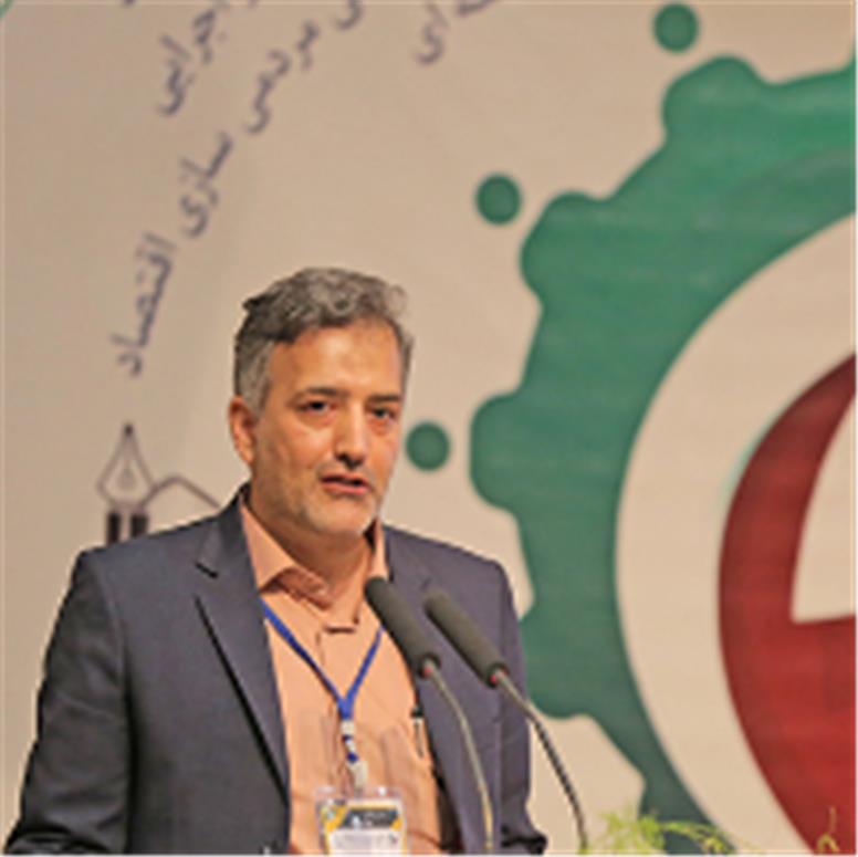 انحصار وتوزیع رانت سرمایه های خرد را  از بازار مولد فراری می دهند