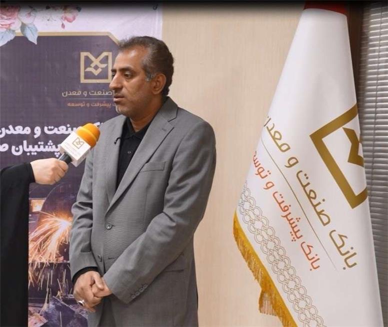 بانك صنعت و معدن حلقه واسط حاكمیت و تولید است