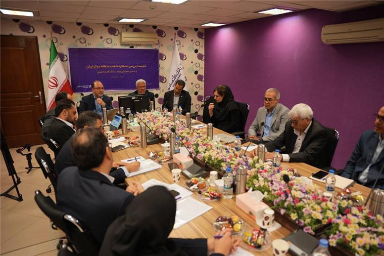مونسان: نقش معاونین شعب در عملیاتی کردن راهبردها، کمتر از روسای شعب نیست