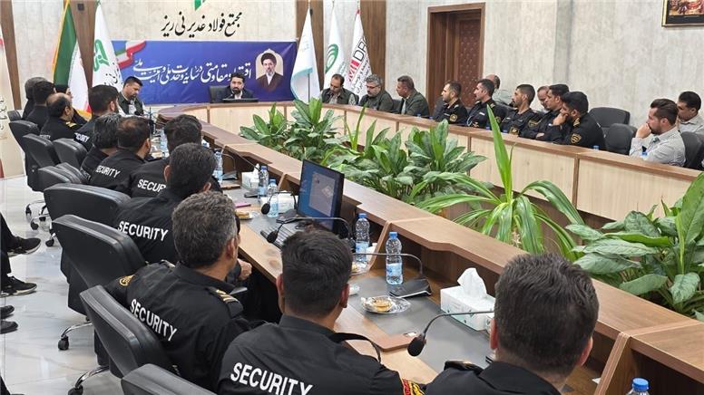 تأکید مدیرعامل فولاد غدیر نی ریز بر اخلاق‌مداری و وفای به عهد در آیین تجلیل از کارکنان حراست