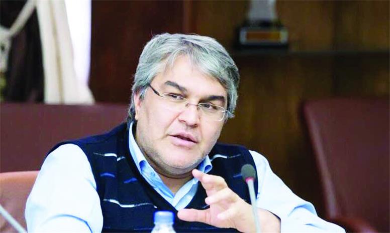 رکود بازار خودرو ناشی از رشد طلا و دلار است