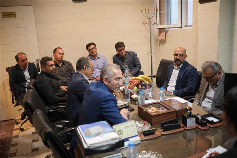 دیدار مدیرعامل بیمه آسیا با اعضای انجمن صنفی نمایندگان استان کردستان