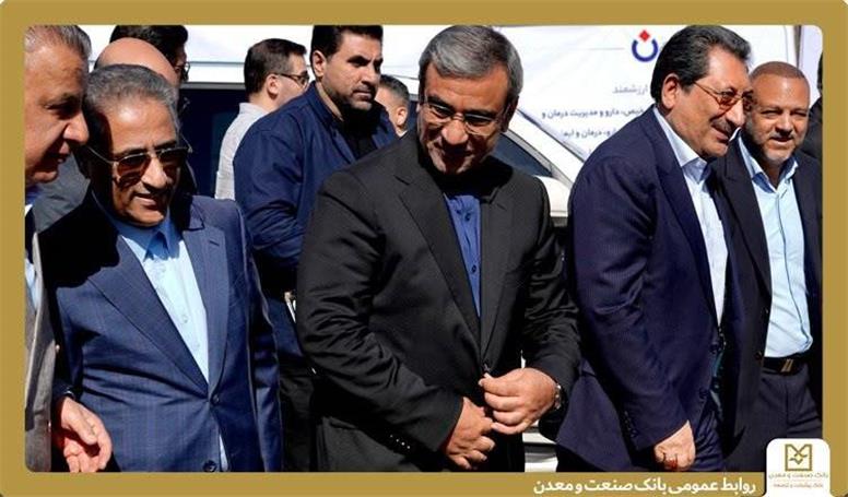 حضور مدیرعامل بانک صنعت و معدن در آیین افتتاح طرح‌های صنعتی خراسان رضوی