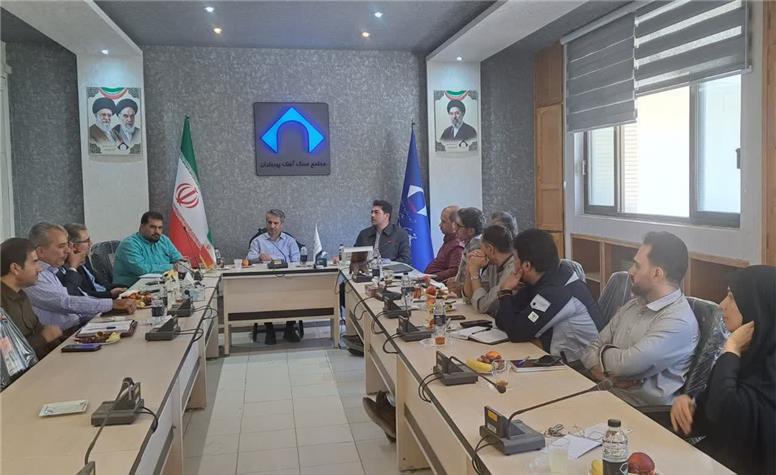 بازدید نماینده ستاد تسهیل و رفع موانع تولید شهرستان فلاورجان از مجتمع سنگ آهک پیربکران
