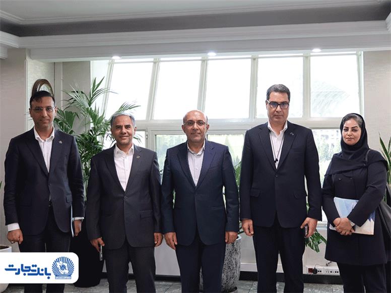 بانک تجارت و گمرک ایران گسترش همکاری‌های راهبردی را کلید زدند