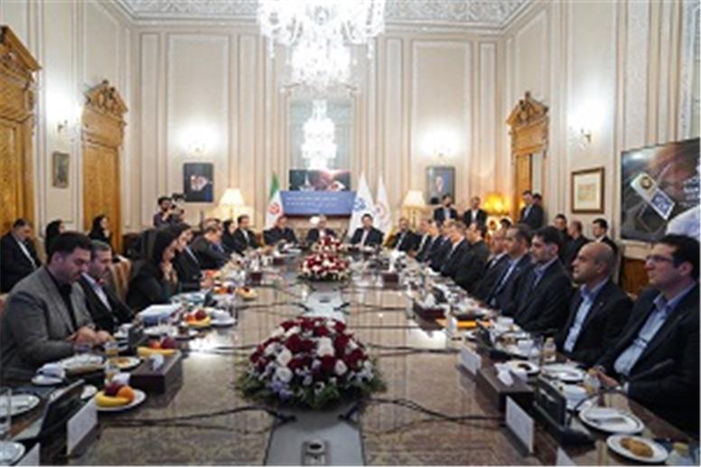مجمع عمومی سالانه بانک ملی ایران با حضور وزیر اقتصاد برگزار شد