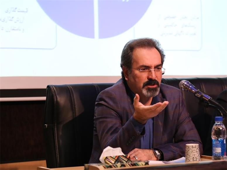 پناهی: خصوصی‌سازی صندوق‌های بازنشستگی نیازمند مدل جدید و متناسب با بنگاه‌های بزرگ‌مقیاس است