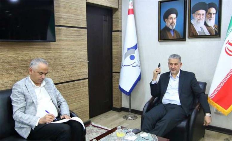 تأکید مدیرعامل بانک سرمایه بر توسعه بانکداری خرد و توانمندسازی کارکنان شعب