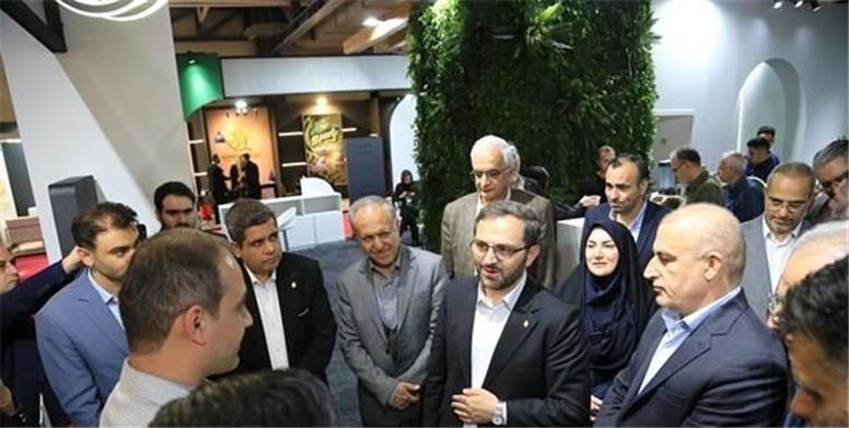 حمایت مالی ۱۸۲ همتی بانک کشاورزی از صنعت دام و طیور