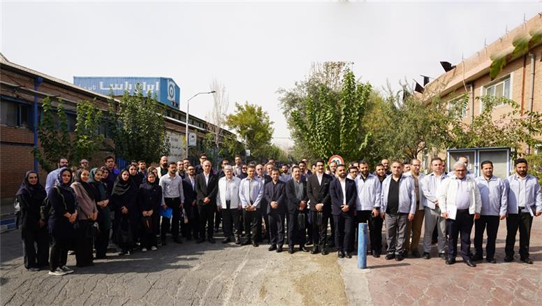 بازدید مدیران ارشد بازار سرمایه از شرکت ایران یاسا تایر و رابر