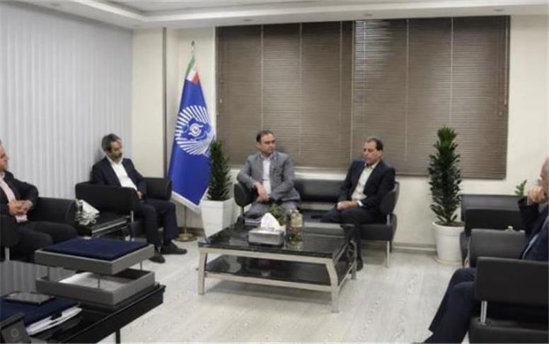 نشست مشترک بیمه تجارت‌نو و مدیریت شعب جنوب تهران بانک تجارت برگزار شد