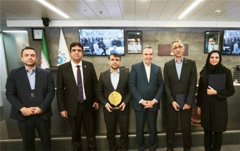 بانک توسعه صادرات ایران رتبه برتر مسابقه ملی تجربه های موفق حوزه منابع انسانی در پانزدهمین جشنواره ملی بهره‌وری