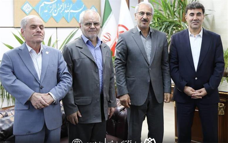 بازدید مشاوران رئیس بنیادشهید و امورایثارگران از صندوق قرض‌الحسنه شاهد