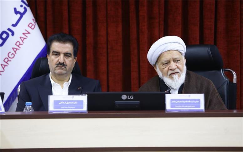 تلاش‌های بانک رفاه کارگران در بهره‌گیری از فناوری‌های نوین بانکی شایسته قدردانی است