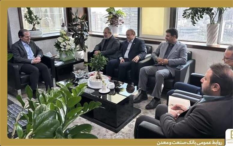 بانک صنعت و معدن در مسیر تقویت زیرساخت‌های صنعتی قزوین