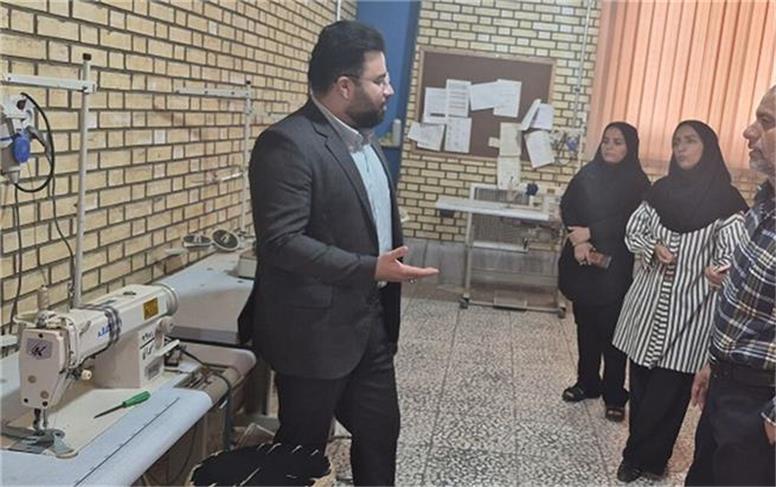 هدف حمایت از برنامه‌های آموزشی برای تربیت نیروی انسانی ماهر است