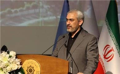 بانک‌های دولتی در مسیر اصلاح قرار می‌گیرند/ منابع صندوق توسعه با اصلاح قانون به سمت سرمایه‌گذاری هدایت می‌شود