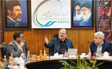 تأکید مدیرعامل هلدینگ خلیج‌فارس بر تسریع در اجرای پروژه‌های تأمین برق شرکت‌های آسیب‌دیده با مشارکت مپنا